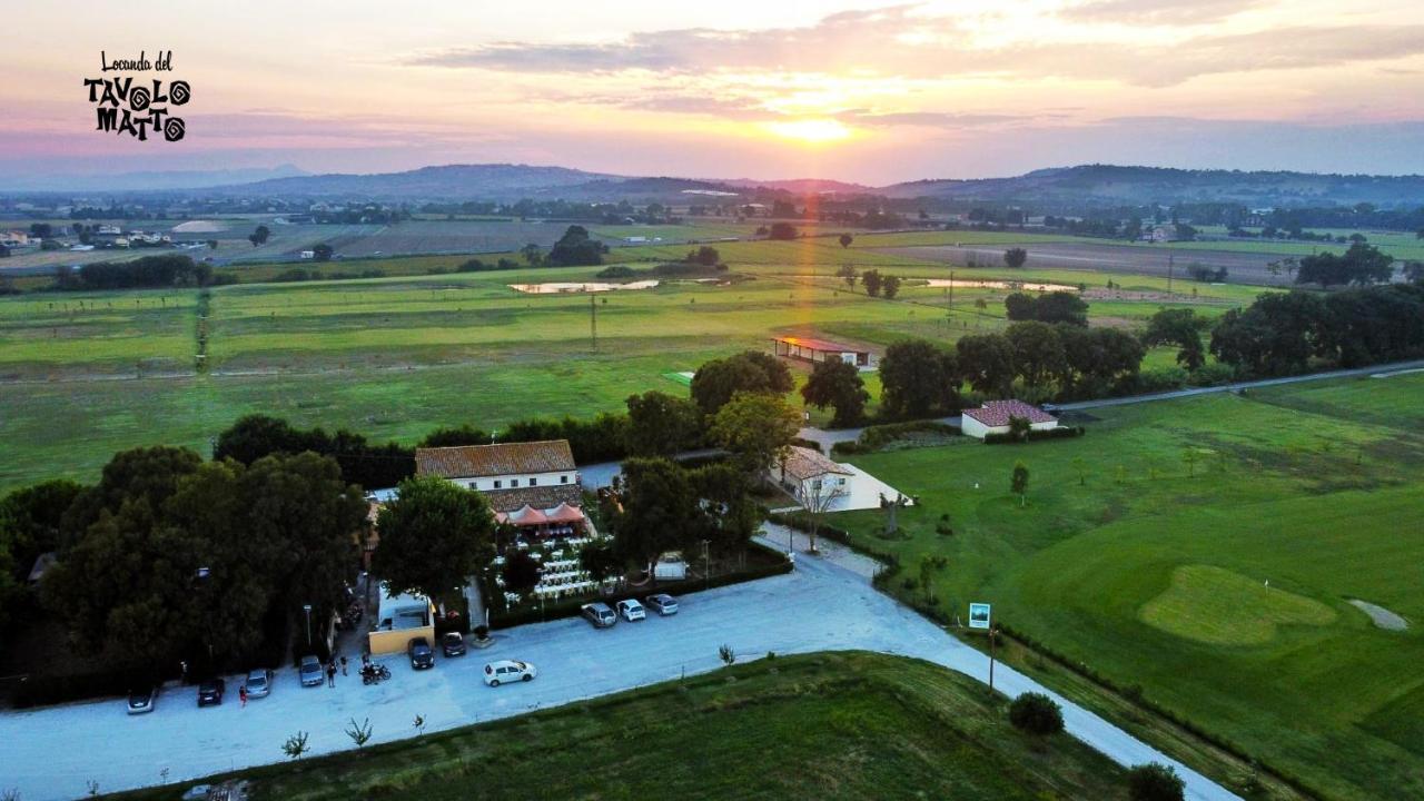 Locanda Del Tavolo Matto Potenza Picena Exterior foto