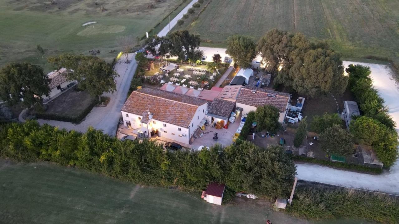 Locanda Del Tavolo Matto Potenza Picena Exterior foto